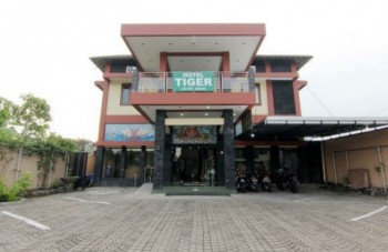 Hotel Tiger Dekat Transmart Jalan Jogja Solo